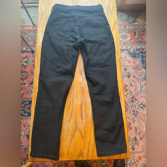 Everlane cheeky ankle jeans. Black size 25. - Picture 2 of 4